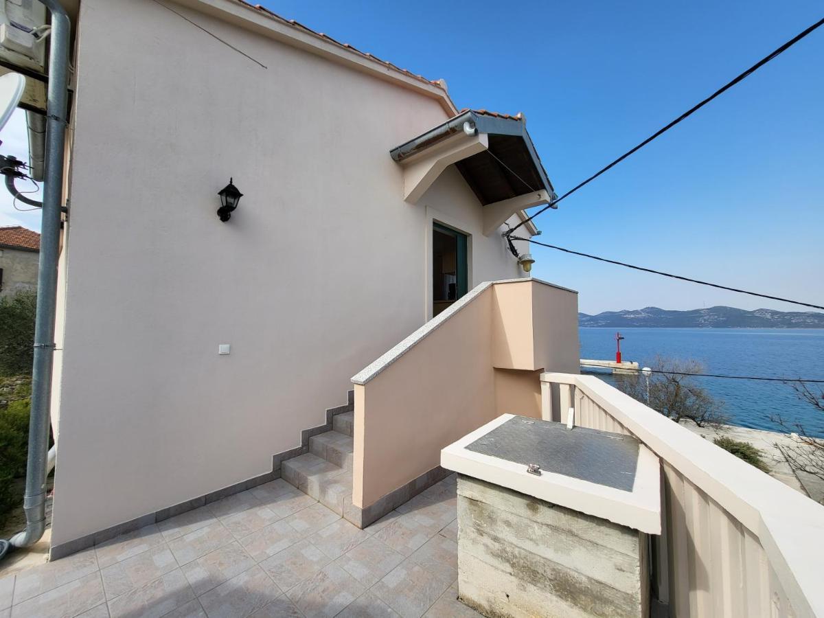 Holiday Home Duje Mali Iž Buitenkant foto